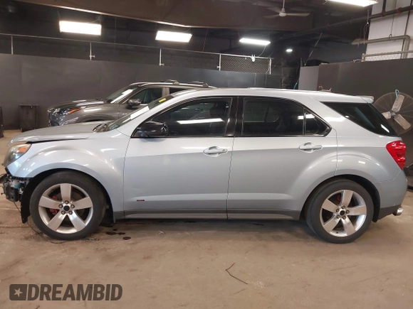 2015 Chevrolet Equinox LS with VIN 2GNALAEK8F6178032, listed as a IAAI auction lot 42061909 with 101,828 mi miles. Bid and sale history available at carsss.com. Image 15.