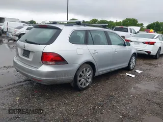 2011 Volkswagen Jetta TDI z VIN 3VWPL7AJ9BM649315, wystawiony jako IAAI lot #41908354 z przebiegiem 133 021 mil mil oraz . Historia ofert i sprzedaży dostępna na DreamBid. Obrazek 4.