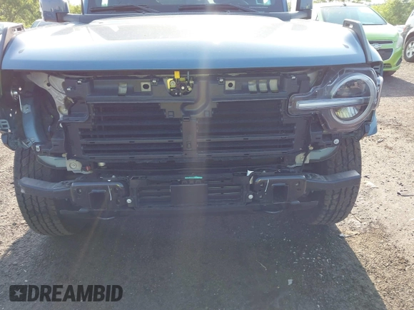 2024 Ford Bronco Outer Banks z VIN 1FMDE8BH3RLB41205, wystawiony jako IAAI lot #42558633 z przebiegiem 1 457 mil mil oraz . Historia ofert i sprzedaży dostępna na DreamBid. Obrazek 18.