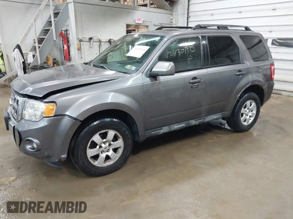 2010 Ford Escape Limited z VIN 1FMCU9EG2AKC17658, wystawiony jako IAAI lot #42430110 z przebiegiem 143 964 mil mil oraz . Historia ofert i sprzedaży dostępna na DreamBid. Obrazek 2.