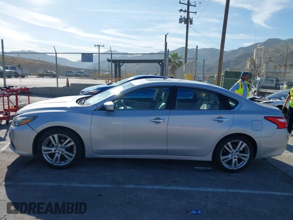 2017 Nissan Altima SR with VIN 1N4BL3AP7HC193941, listed as a IAAI auction lot 42497050 with 96,864 mi miles and . Bid and sale history available at DreamBid. Image 14.