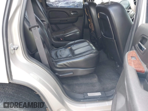 2007 Chevrolet Tahoe LT with VIN 1GNFC13047R176064, listed as a IAAI auction lot 42507367 with 245,075 mi miles and . Bid and sale history available at DreamBid. Image 8.