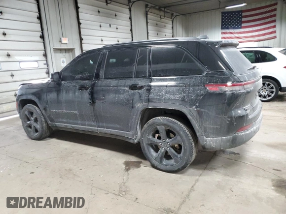 2023 Jeep Grand Cherokee Limited z VIN 1C4RJHBG2PC659185, wystawiony jako Copart lot #88697145 z przebiegiem 21 324 mil mil oraz Szkoda całkowita • Salvage title. Historia ofert i sprzedaży dostępna na DreamBid. Obrazek 2.