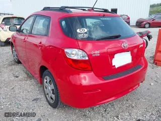 2009 Toyota Matrix with VIN 2T1KU40E49C051438, listed as a IAAI auction lot 41974004 with 226,234 mi miles. Bid and sale history available at carsss.com. Image 3.
