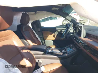 2020 Lincoln Aviator Reserve with VIN 5LM5J7WC5LGL36194, listed as a IAAI auction lot 41330730 with 110,660 mi miles and . Bid and sale history available at DreamBid. Image 5.