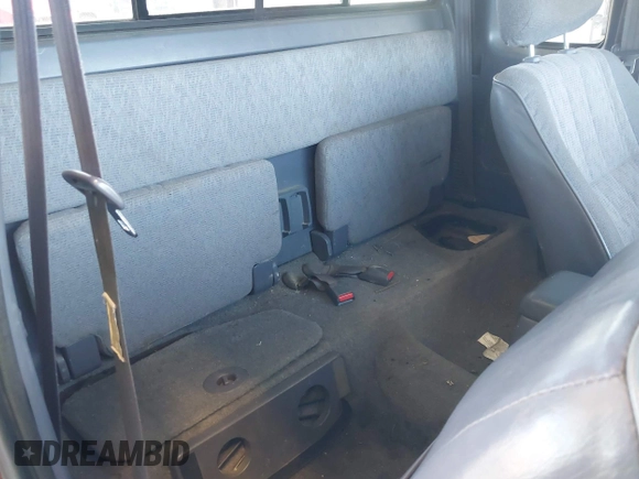 1999 Toyota Tacoma PreRunner with VIN 4TASM92N0XZ502714, listed as a IAAI auction lot 41513272 with 320,670 mi miles and . Bid and sale history available at DreamBid. Image 8.