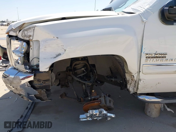 2013 Chevrolet Silverado 1500 LT with VIN 3GCPCSE05DG138211, listed as a IAAI auction lot 41966581 with 112,848 mi miles and . Bid and sale history available at DreamBid. Image 6.