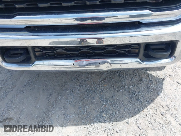 2024 Ram 2500 Big Horn z VIN 3C6UR5DL4RG154221, wystawiony jako IAAI lot #42462540 z przebiegiem 36 235 mil mil oraz . Historia ofert i sprzedaży dostępna na DreamBid. Obrazek 6.