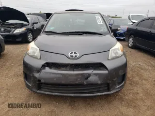 2009 Scion xD z VIN JTKKU10489J046486, wystawiony jako Copart lot #69332304 z przebiegiem 159 766 mil mil oraz Czysty tytuł • Clean title. Historia ofert i sprzedaży dostępna na DreamBid. Obrazek 5.