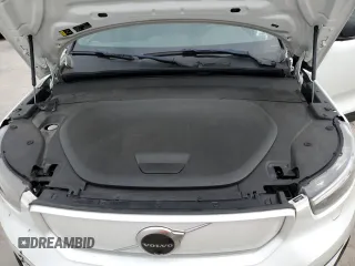 2021 Volvo XC40 z VIN YV4ED3UR8M2611762, wystawiony jako Copart lot #53993175 z przebiegiem 70 428 mil mil oraz Tytuł czysty. Historia ofert i sprzedaży dostępna na DreamBid. Obrazek 12.