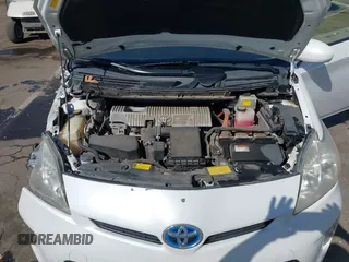 2014 Toyota Prius Four with VIN JTDKN3DU3E0366972, listed as a IAAI auction lot 41991529 with 152,993 mi miles. Bid and sale history available at carsss.com. Image 10.