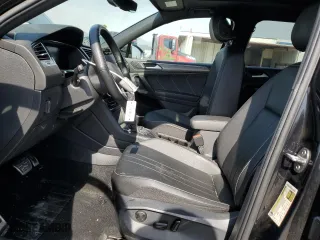 2022 Volkswagen Tiguan SE R-Line Black with VIN 3VVCB7AX0NM140986, listed as a Copart auction lot 49638515 with 36,685 mi miles and Salvage Title. Bid and sale history available at carsss.com. Image 7.