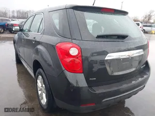 2014 Chevrolet Equinox LS with VIN 2GNFLEEK8E6200901, listed as a IAAI auction lot 41915166 with 136,955 mi miles. Bid and sale history available at carsss.com. Image 3.