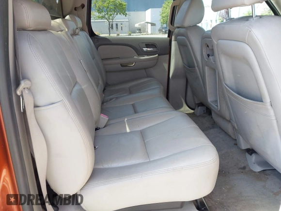 2007 Chevrolet Avalanche LTZ с VIN 3GNEC12J07G156688, выставлен на аукционе IAAI как лот 42095186 с пробегом 224 714 миль миль и . История ставок и продаж доступна на DreamBid. Изображение 8.