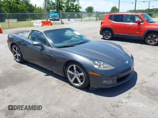 2009 Chevrolet Corvette z VIN 1G1YY36W995113625, wystawiony jako IAAI lot #42577020 z przebiegiem 165 249 mil mil oraz . Historia ofert i sprzedaży dostępna na DreamBid. Obrazek 1.