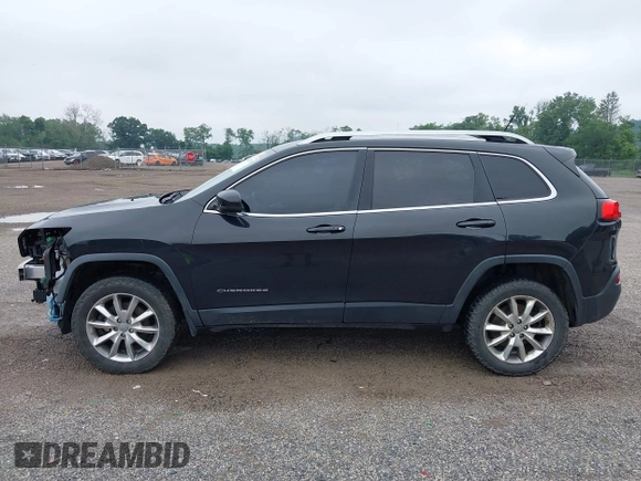 2014 Jeep Cherokee Limited with VIN 1C4PJMDS2EW120384, listed as a IAAI auction lot 42667778 with 121,206 mi miles and . Bid and sale history available at DreamBid. Image 15.