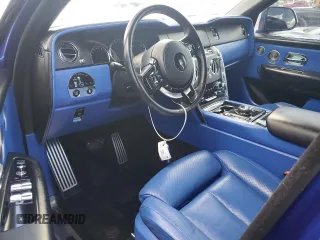 2023 Rolls-Royce Cullinan z VIN SLATV4C00PU216605, wystawiony jako Copart lot #74923524 z przebiegiem 13 428 mil mil oraz Nie do naprawy. Historia ofert i sprzedaży dostępna na DreamBid. Obrazek 8.