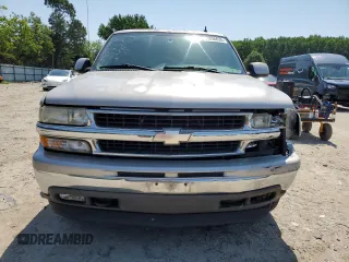 2006 Chevrolet Suburban LS with VIN 1GNFK16Z76J170074, listed as a Copart auction lot 61898635 with 284,436 mi miles and Salvage title. Bid and sale history available at DreamBid. Image 5.