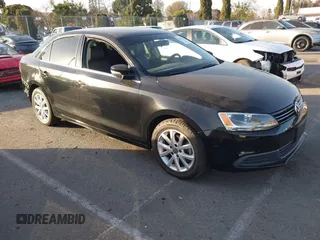 2013 Volkswagen Jetta SE с VIN 3VWDP7AJ7DM437233, выставлен на аукционе IAAI как лот 41379136 с пробегом 73 925 миль миль и . История ставок и продаж доступна на DreamBid. Изображение 1.
