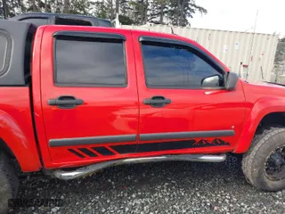 2006 Chevrolet Colorado LT w/2LT with VIN 1GCDT136868247338, listed as a IAAI auction lot 41521401 with 149,506 mi miles. Bid and sale history available at carsss.com. Image 6.