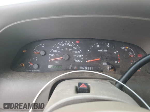 2003 Ford Excursion Limited z VIN 1FMSU43P53EB56437, wystawiony jako Copart lot #87789995 z przebiegiem 161 571 mil mil oraz Czysty tytuł • Clean title. Historia ofert i sprzedaży dostępna na DreamBid. Obrazek 9.