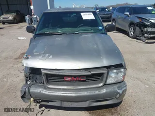 2001 GMC Sonoma SLS w/1SG Pkg with VIN 1GTCS19W218143006, listed as a IAAI auction lot 41754688 with 159,375 mi miles. Bid and sale history available at carsss.com. Image 12.