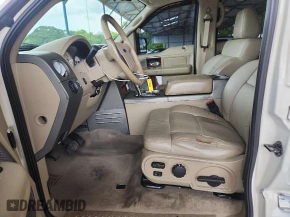 2008 Ford F-150 XLT z VIN 1FTPW12V98FB22781, wystawiony jako Copart lot #60132725 z przebiegiem 215 376 mil mil oraz Szkoda całkowita • Salvage title. Historia ofert i sprzedaży dostępna na DreamBid. Obrazek 7.