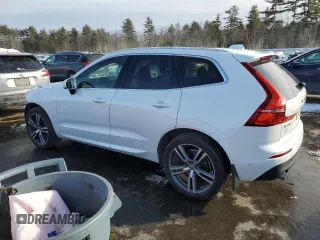 2018 Volvo XC60 Momentum z VIN LYVA22RK4JB113565, wystawiony jako Copart lot #45884295 z przebiegiem 69 389 mil mil oraz Szkoda całkowita • Salvage title. Historia ofert i sprzedaży dostępna na DreamBid. Obrazek 2.