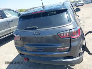 2021 Jeep Compass Trailhawk with VIN 3C4NJDDB8MT529176, listed as a IAAI auction lot 41984762 with 122,412 mi miles and . Bid and sale history available at DreamBid. Image 17.