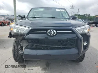 2022 Toyota 4Runner SR5 Premium with VIN JTENU5JR4N5995179, listed as a Copart auction lot 61040735 with 77,137 mi miles and Salvage title. Bid and sale history available at DreamBid. Image 5.