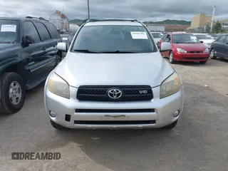 2007 Toyota RAV4 Sport with VIN JTMBK32V775022880, listed as a IAAI auction lot 41981703 with 197,494 mi miles. Bid and sale history available at carsss.com. Image 6.