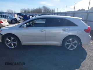 2010 Toyota Venza with VIN 4T3BK3BBXAU034589, listed as a IAAI auction lot 41709373 with 207,130 mi miles. Bid and sale history available at carsss.com. Image 15.