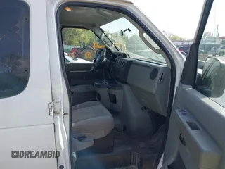 2009 Ford Econoline Cargo with VIN 1FTNE24W89DA31505, listed as a IAAI auction lot 42066233 with 267,327 mi miles. Bid and sale history available at carsss.com. Image 5.