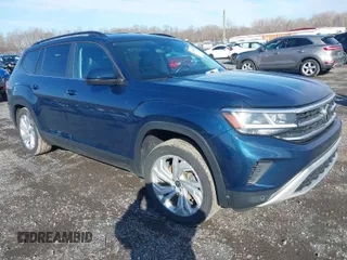 2021 Volkswagen Atlas 3.6L V6 SE w/Technology with VIN 1V2HR2CA1MC559181, listed as a IAAI auction lot 41606635 with 42,890 mi miles. Bid and sale history available at carsss.com. Image 1.