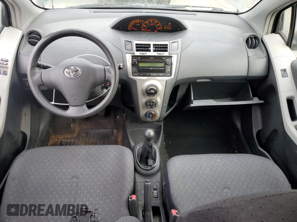 2010 Toyota Yaris z VIN JTDJT4K31A5301682, wystawiony jako Copart lot #47076115 z przebiegiem 153 663 mil mil oraz Czysty tytuł • Clean title. Historia ofert i sprzedaży dostępna na DreamBid. Obrazek 8.