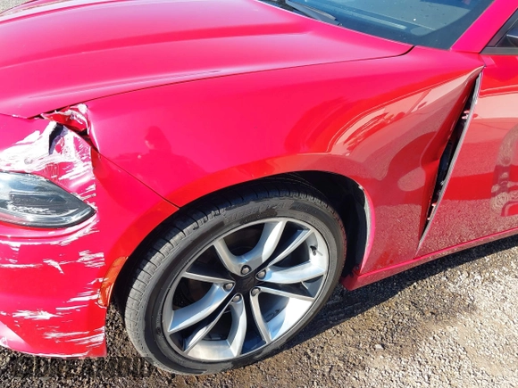 2015 Dodge Charger SXT with VIN 2C3CDXHGXFH858399, listed as a IAAI auction lot 42090958 with 71,488 mi miles and . Bid and sale history available at DreamBid. Image 17.