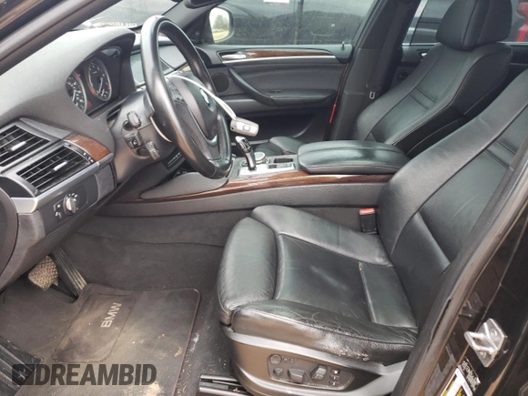 2012 BMW X6 50i z VIN 5UXFG8C53CL590384, wystawiony jako Copart lot #43507995 z przebiegiem 207 070 mil mil oraz Szkoda całkowita • Salvage title. Historia ofert i sprzedaży dostępna na DreamBid. Obrazek 7.