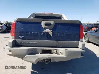 2002 Chevrolet Avalanche z VIN 3GNEC13T92G126209, wystawiony jako Copart lot #49802535 z przebiegiem 235 321 mil mil oraz Szkoda całkowita • Salvage title. Historia ofert i sprzedaży dostępna na DreamBid. Obrazek 6.