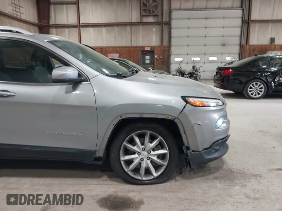 2018 Jeep Cherokee Limited with VIN 1C4PJMDX1JD607707, listed as a IAAI auction lot 42095889 with 123,913 mi miles and . Bid and sale history available at DreamBid. Image 6.