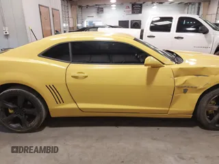2011 Chevrolet Camaro 2LS с VIN 2G1FA1ED3B9113466, выставлен на аукционе IAAI как лот 41369041 с пробегом 130 458 миль миль и . История ставок и продаж доступна на DreamBid. Изображение 13.
