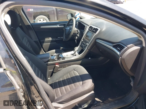 2016 Ford Fusion SE with VIN 3FA6P0H72GR402271, listed as a IAAI auction lot 42109160 with 144,295 mi miles and . Bid and sale history available at carsss.com. Image 5.