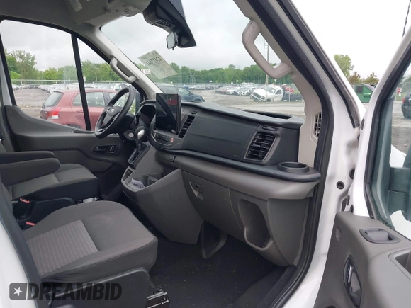 2022 Ford Transit Passenger XL with VIN 1FBAX2C86NKA79221, listed as a IAAI auction lot 42427641 with 56,245 mi miles and . Bid and sale history available at DreamBid. Image 5.