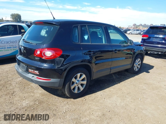 2010 Volkswagen Tiguan with VIN WVGAV9AX6AW000410, listed as a IAAI auction lot 41446852 with 118,728 mi miles and . Bid and sale history available at DreamBid. Image 4.