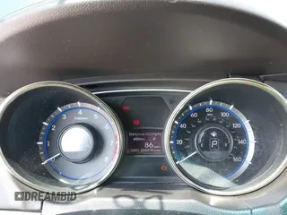 2013 Hyundai Sonata GLS z VIN 5NPEB4AC9DH531707, wystawiony jako IAAI lot #42483354 z przebiegiem 226 978 mil mil oraz . Historia ofert i sprzedaży dostępna na DreamBid. Obrazek 7.