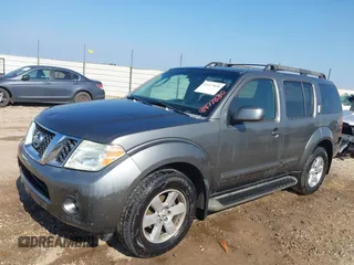 2008 Nissan Pathfinder S with VIN 5N1AR18U48C635588, listed as a IAAI auction lot 41477830 with 238,471 mi miles. Bid and sale history available at carsss.com. Image 2.