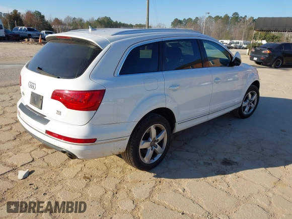 2012 Audi Q7 3.0L TDI Premium with VIN WA1CMAFE2CD003810, listed as a IAAI auction lot 41672139 with 163,222 mi miles. Bid and sale history available at carsss.com. Image 4.