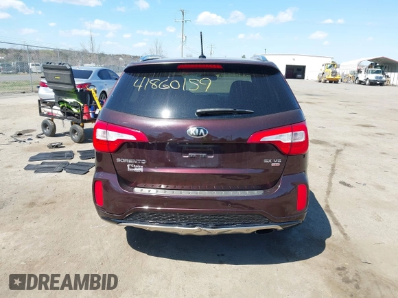 2014 Kia Sorento SX with VIN 5XYKW4A73EG458059, listed as a IAAI auction lot 41860159 with 140,644 mi miles. Bid and sale history available at carsss.com. Image 17.