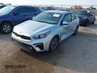 2020 Kia Forte LXS z VIN 3KPF24AD3LE212819, wystawiony jako IAAI lot #42374490 z przebiegiem 12 115 mil mil oraz . Historia ofert i sprzedaży dostępna na DreamBid. Obrazek 17.