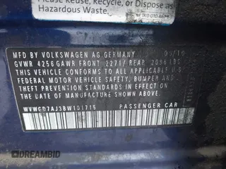 2011 Volkswagen GTI w/Sunroof & Navi PZEV с VIN WVWGD7AJ3BW101715, выставлен на аукционе IAAI как лот 42159103 с пробегом 137 196 миль миль и . История ставок и продаж доступна на DreamBid. Изображение 9.