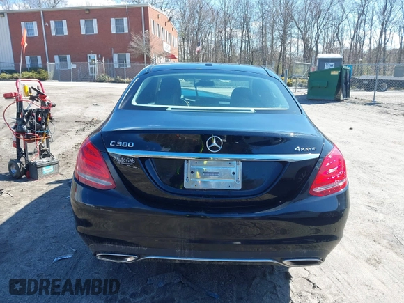 2015 Mercedes-Benz C 300 Luxury with VIN 55SWF4KB7FU002464, listed as a IAAI auction lot 41832373 with 88,000 mi miles and . Bid and sale history available at DreamBid. Image 16.